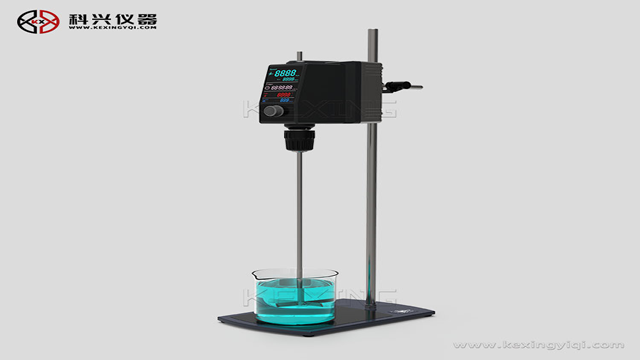 他來(lái)了，他來(lái)了，他帶著頂置式電動(dòng)攪拌器走來(lái)